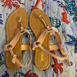 diviana tulip pink sandals